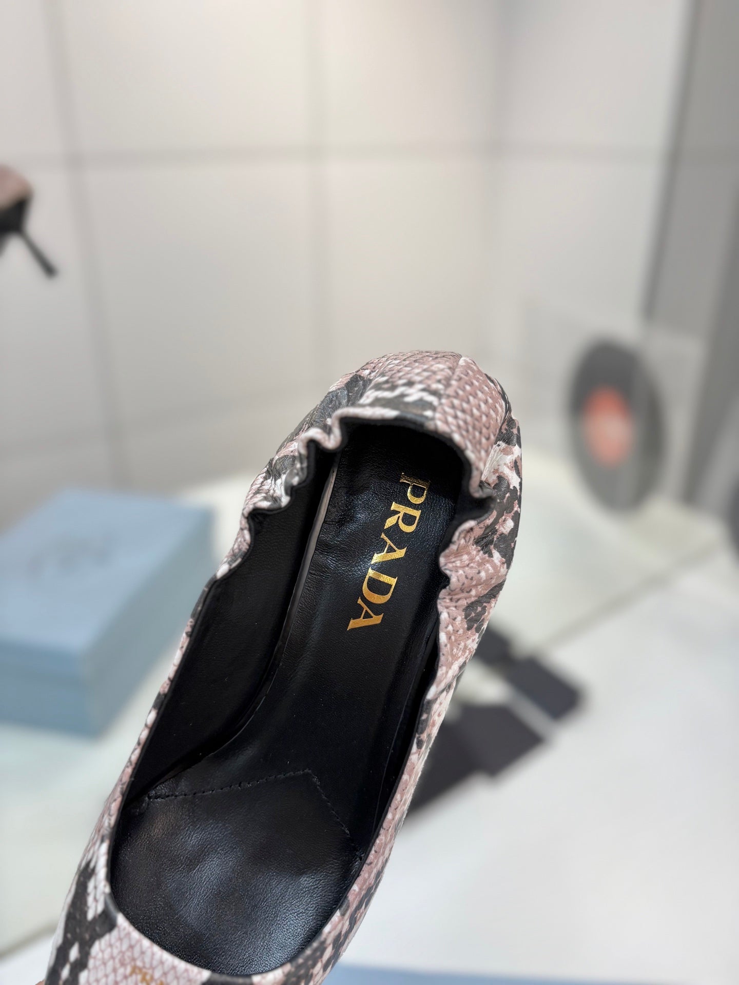 PRA 26S Pointed Toe High Heels 55 Black Light Pink Snakeskin 627126