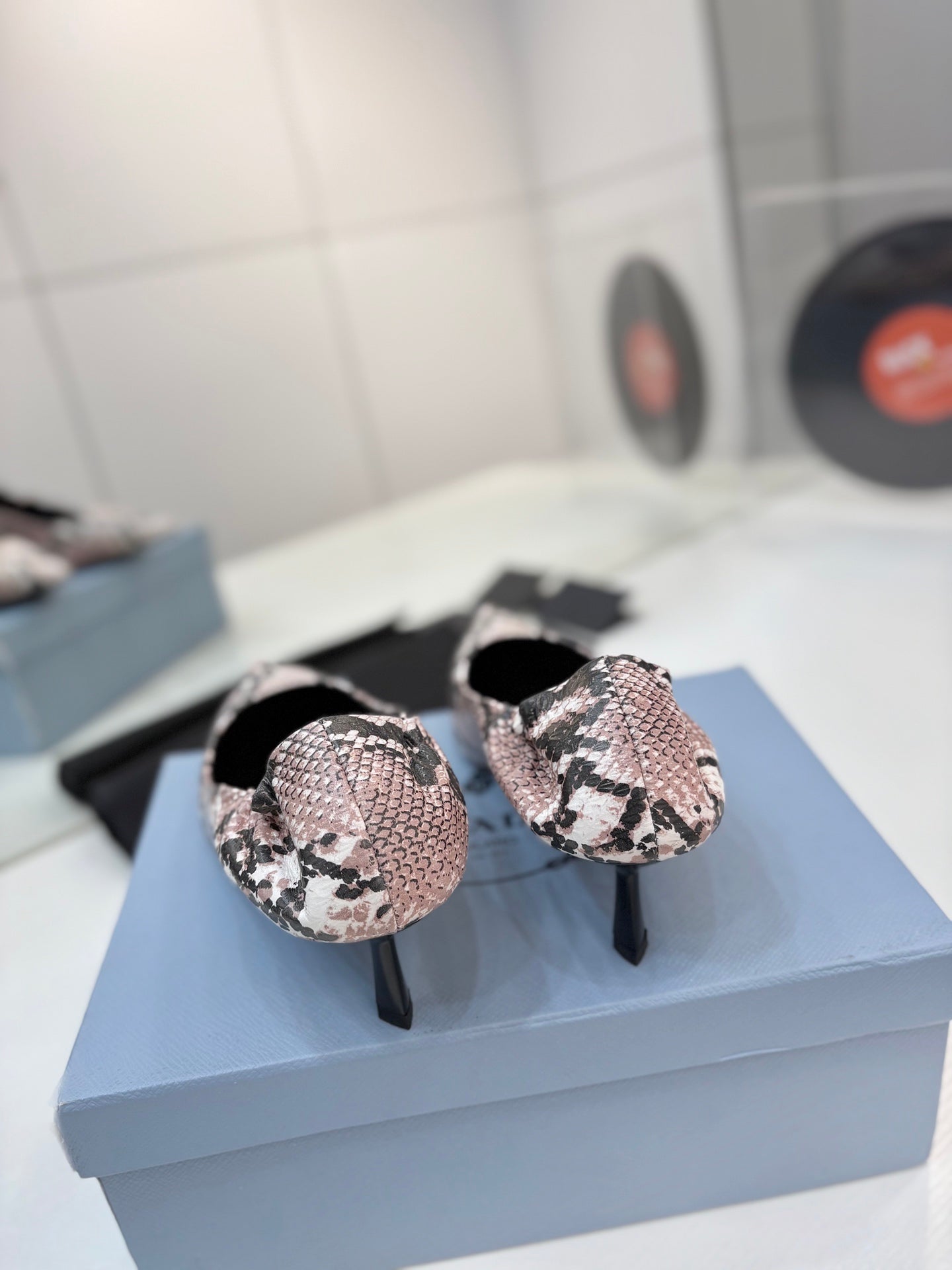 PRA 26S Pointed Toe High Heels 55 Black Light Pink Snakeskin 627126