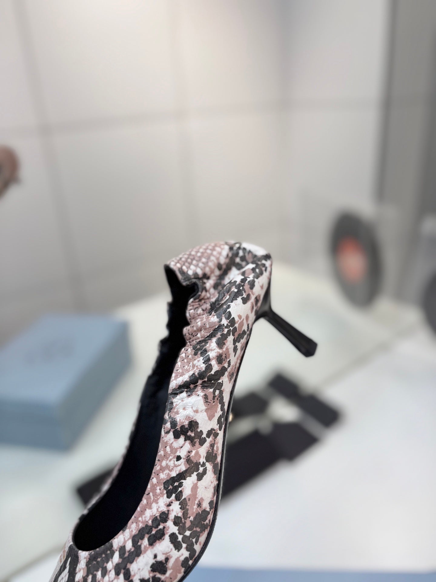 PRA 26S Pointed Toe High Heels 55 Black Light Pink Snakeskin 627126