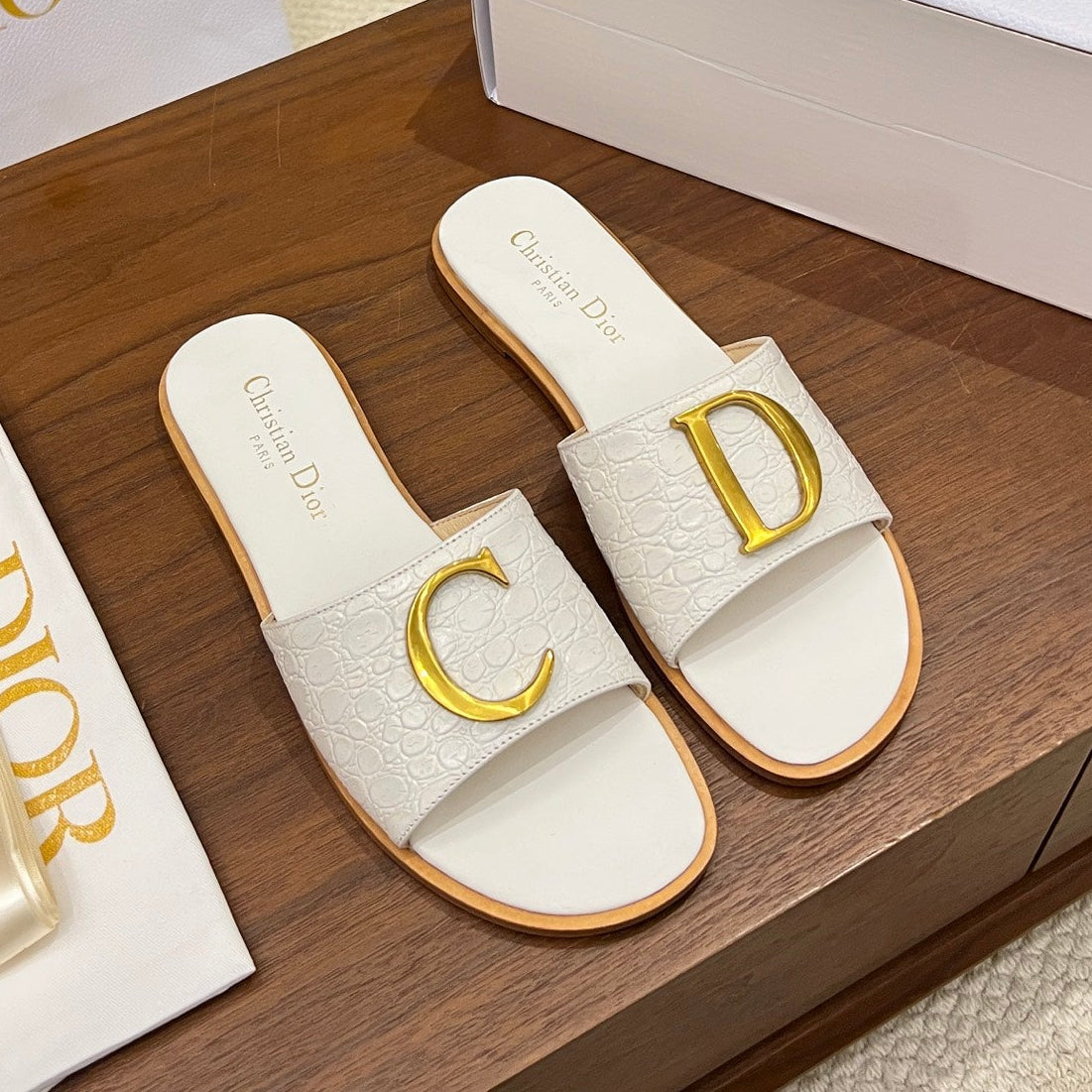 Dior 2026 Slipper Leather 904812