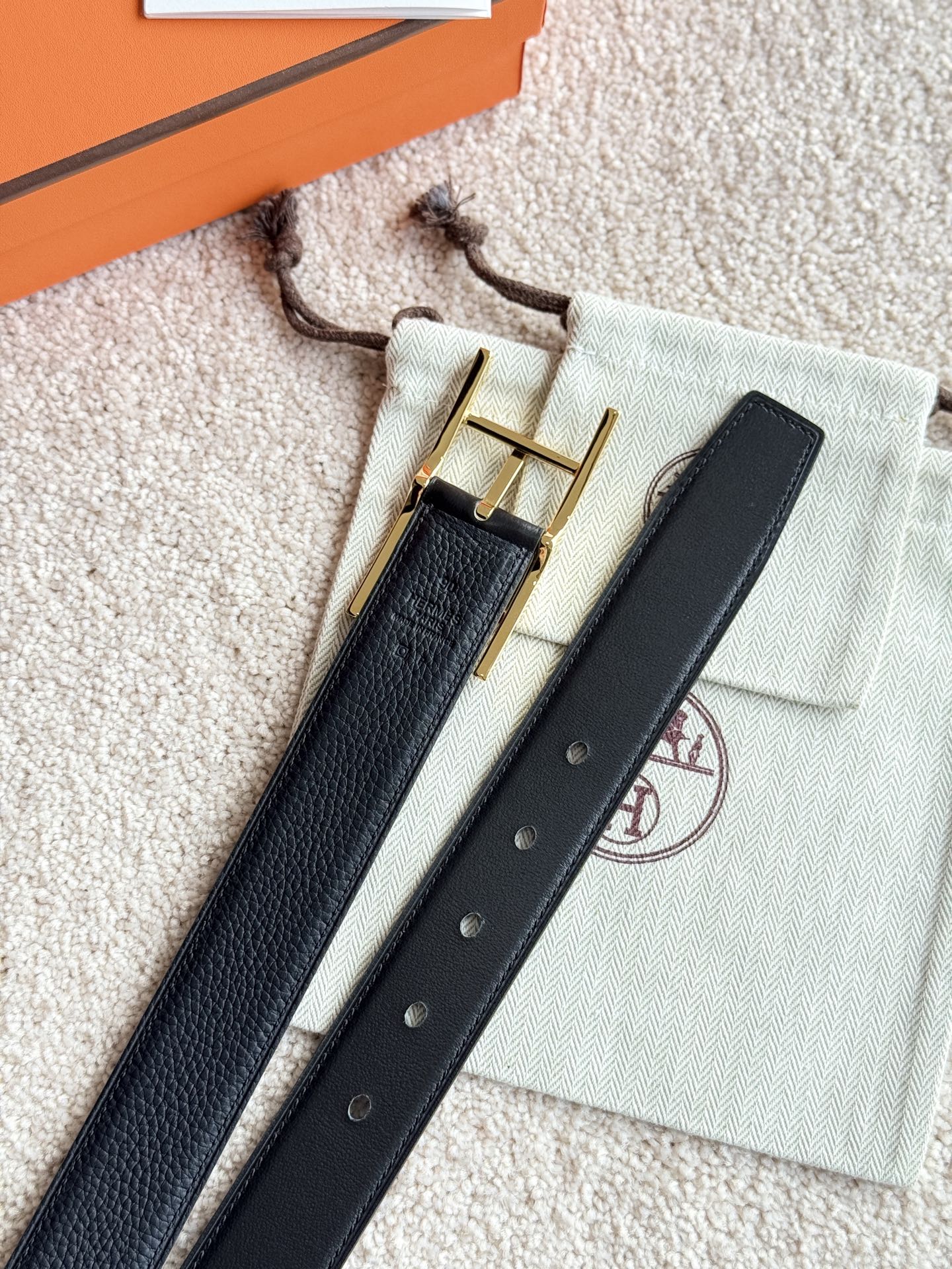 HM Gold Quentin Reversible 32mm Belt Black Leather 188087