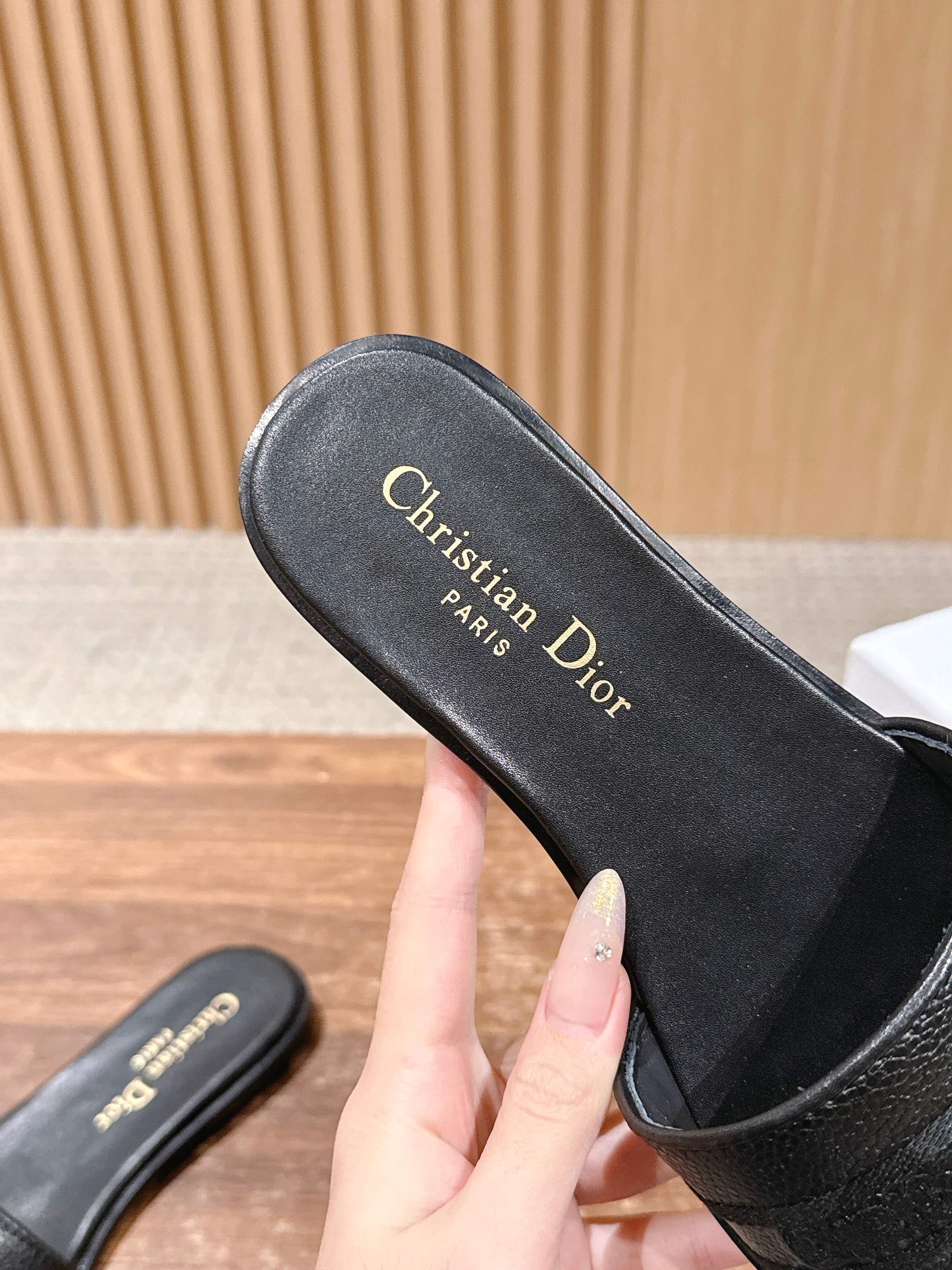 CD 26 Embroidered Slippers Black Cowhide 610279