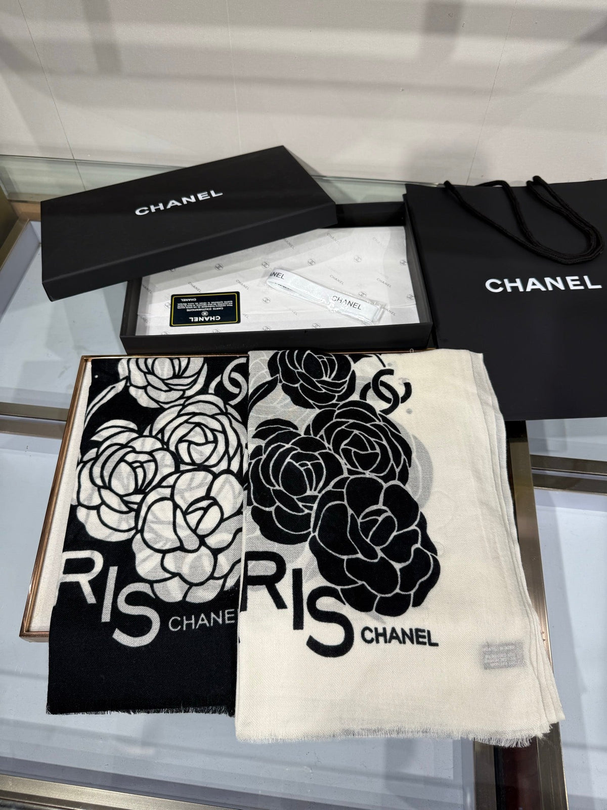 Chanel 2026 Polka-Dot Motifs Scarf 200cm Cashmere 213281