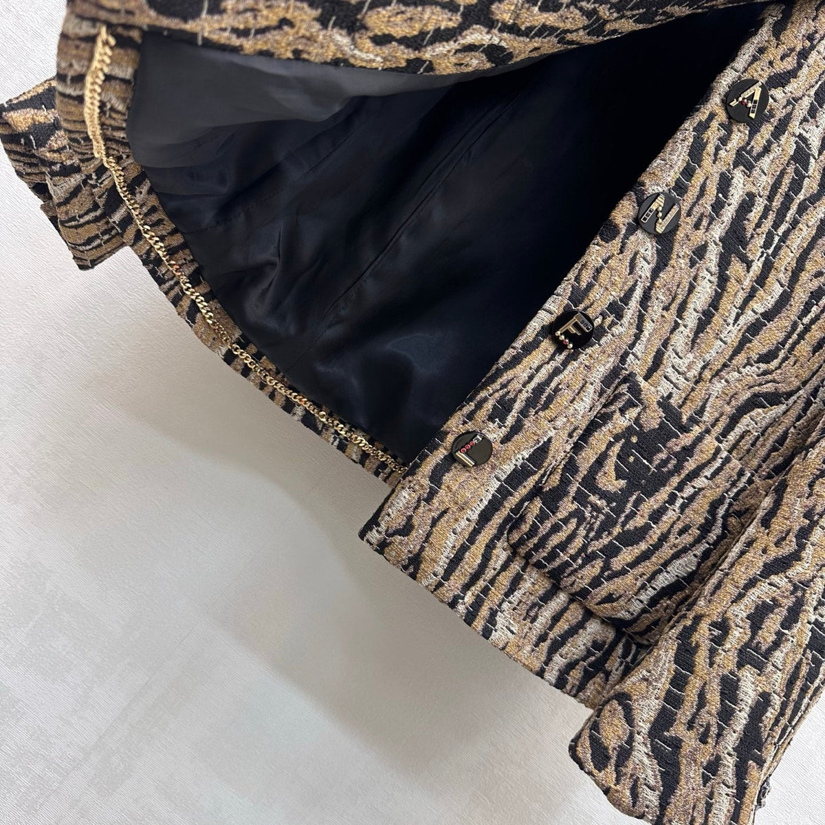 Chanel 2026 Tiger-print Collar Coat Black Beige Cotton 418545
