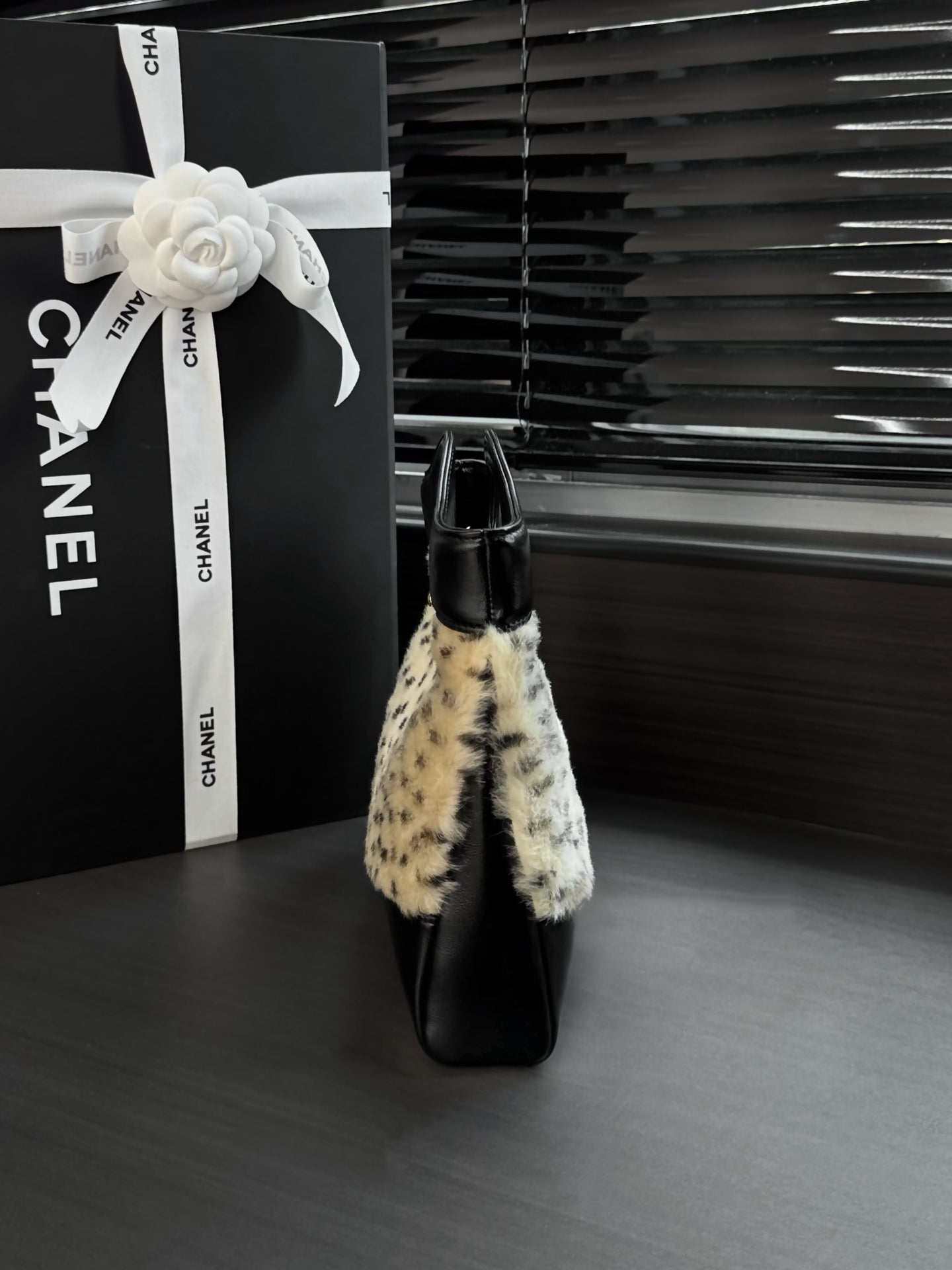 Chanel 2026 Shopping Bag Beige Black Ponyhair And Lambskin 387696