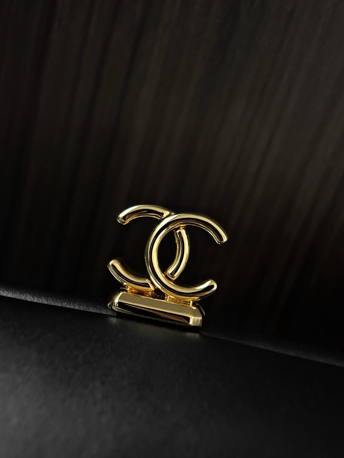 Chanel 2026 Clutch With Strap 28cm Multicolors Leather
