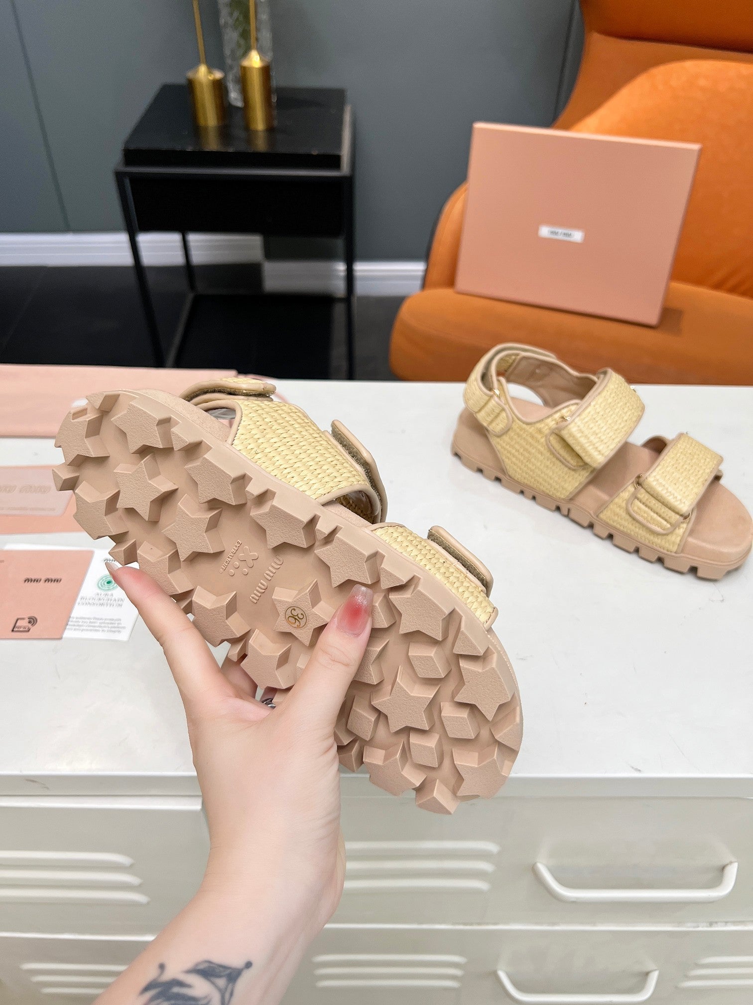 Miumiu 2026 Velcro Sandals Raffia Fiber 935597