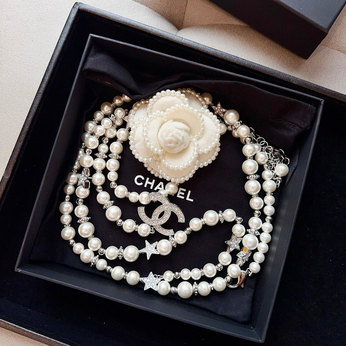 Chanel 2026 Pearl Star Charm Chain Belt 212351