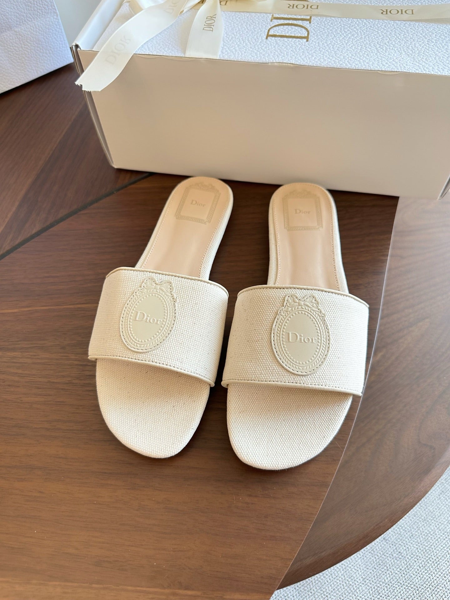 Dior 2026 Medaillon Logo Sandal Canvas Leather 922436