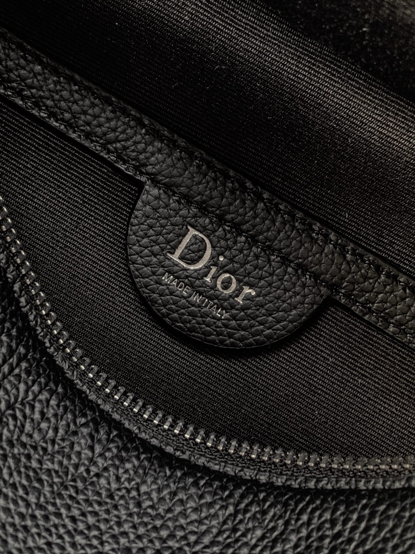 Dior 2026 Archie Zipped Bag with Strap 28cm Grained Calfskin 386302