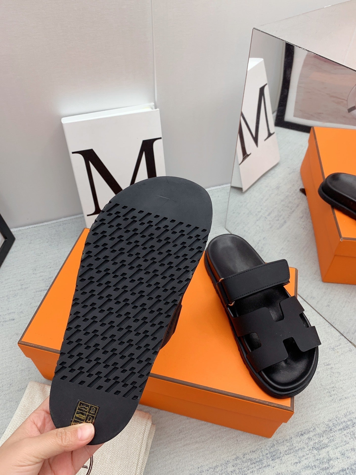 Chypre Sandal Calfskin