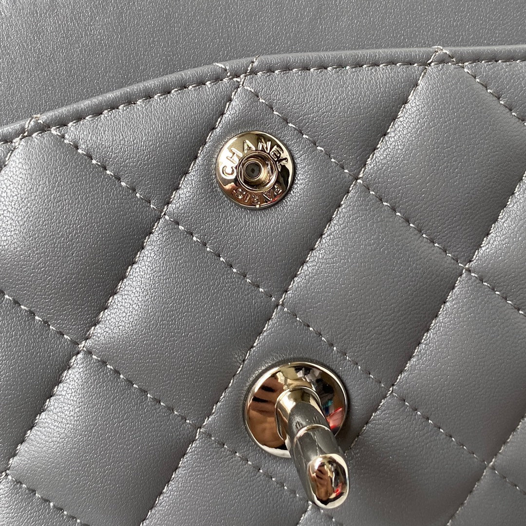 Medium Classic Flap Bag 23cm Grey Lambskin Silver Hardware